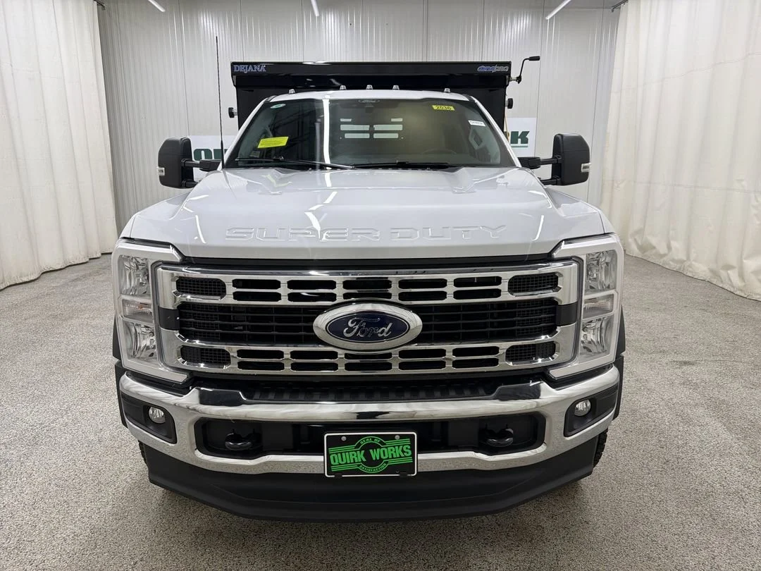 New 2026 Ford F-550 - photo 2