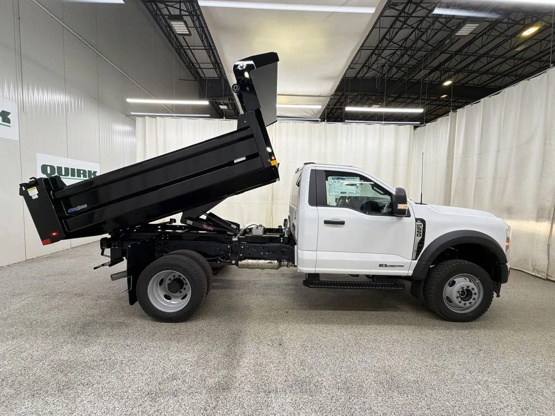 New 2026 Ford F-550 - photo 21