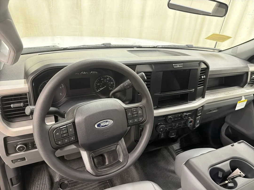 New 2026 Ford F-550 - photo 14