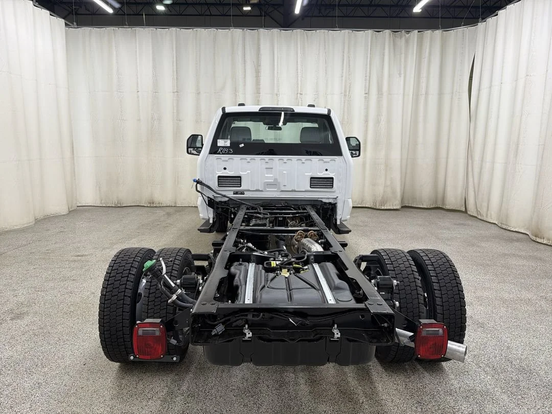 New 2026 Ford F-550 - photo 9