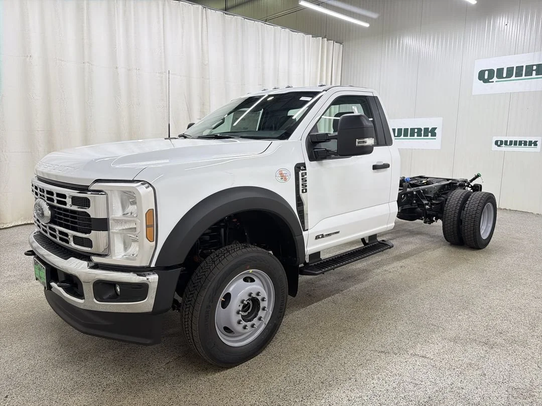 New 2026 Ford F-550 - photo 6