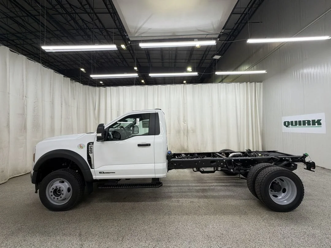 New 2026 Ford F-550 - photo 8