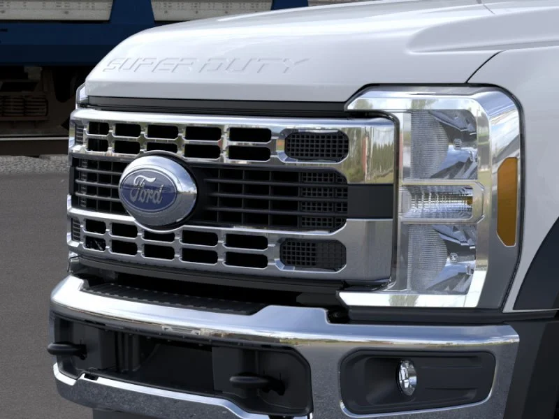 New 2026 Ford F-550 - photo 19