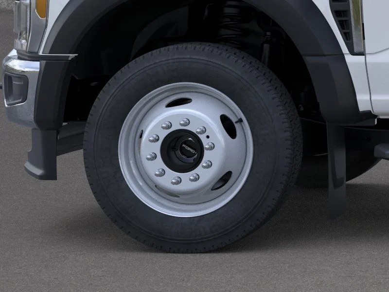 New 2026 Ford F-550 - photo 21