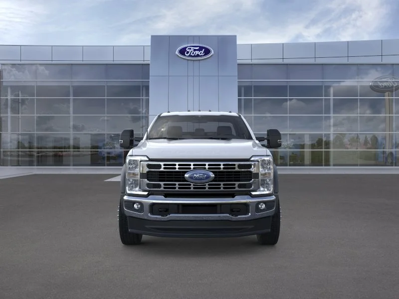 New 2026 Ford F-550 - photo 5