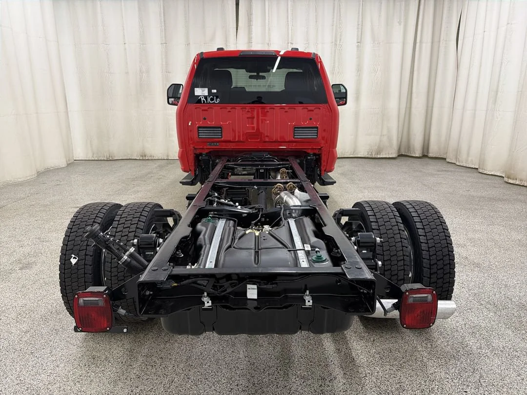 New 2026 Ford F-550 - photo 9