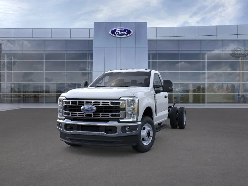 New 2026 Ford F-350 - photo 2