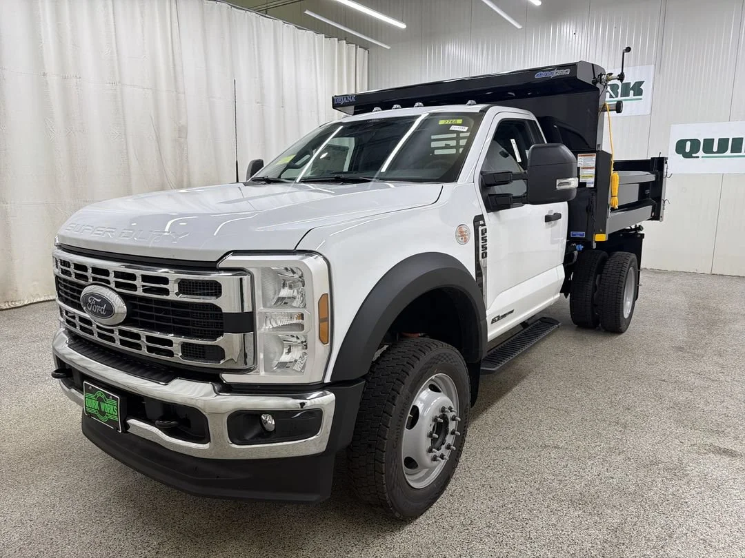 New 2026 Ford F-550 - photo 6