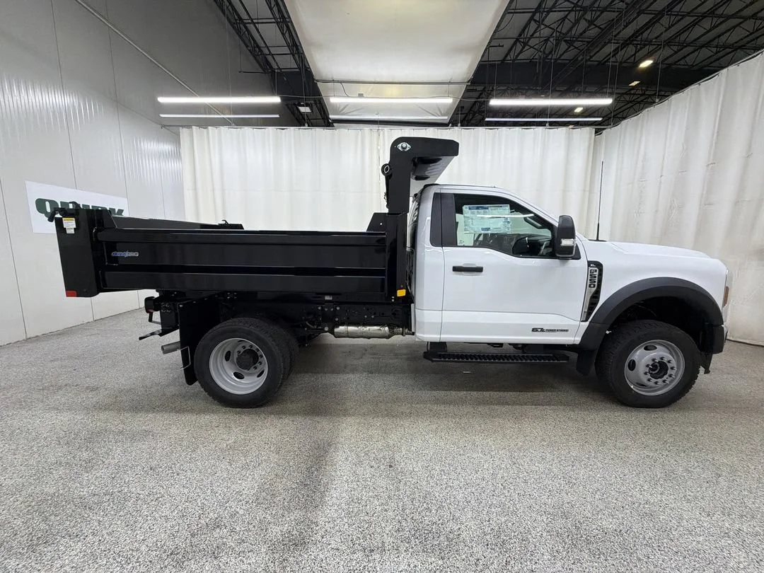 New 2026 Ford F-550 - photo 7