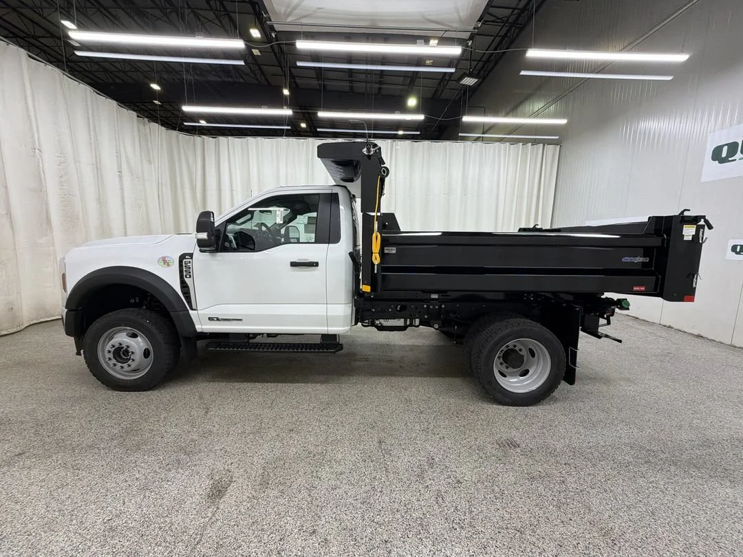 New 2026 Ford F-550 - photo 8