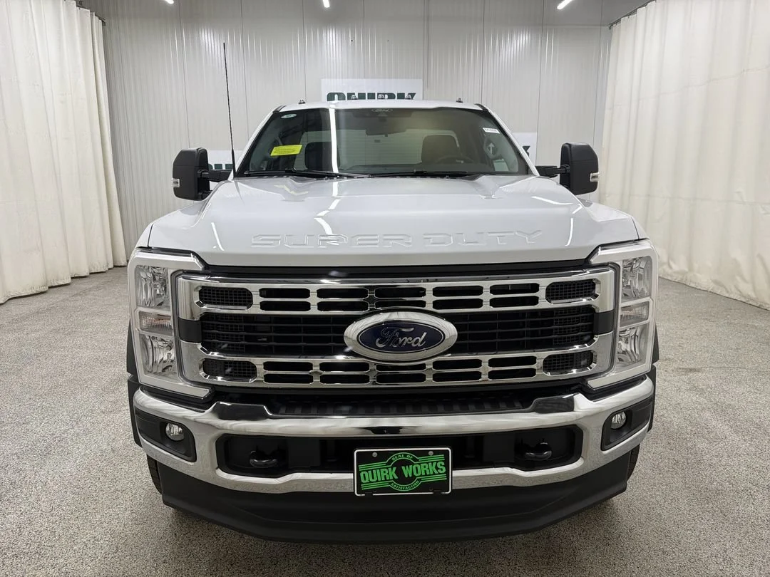 New 2026 Ford F-550 - photo 2
