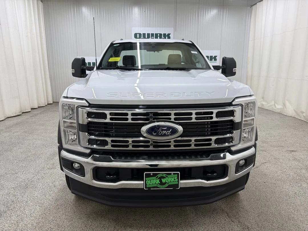 New 2026 Ford F-550 - photo 2