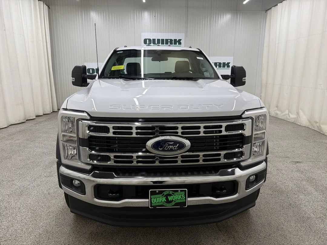 New 2026 Ford F-550 - photo 2