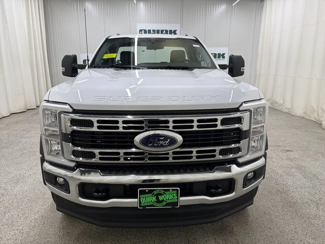 New 2026 Ford F-550 - photo 2