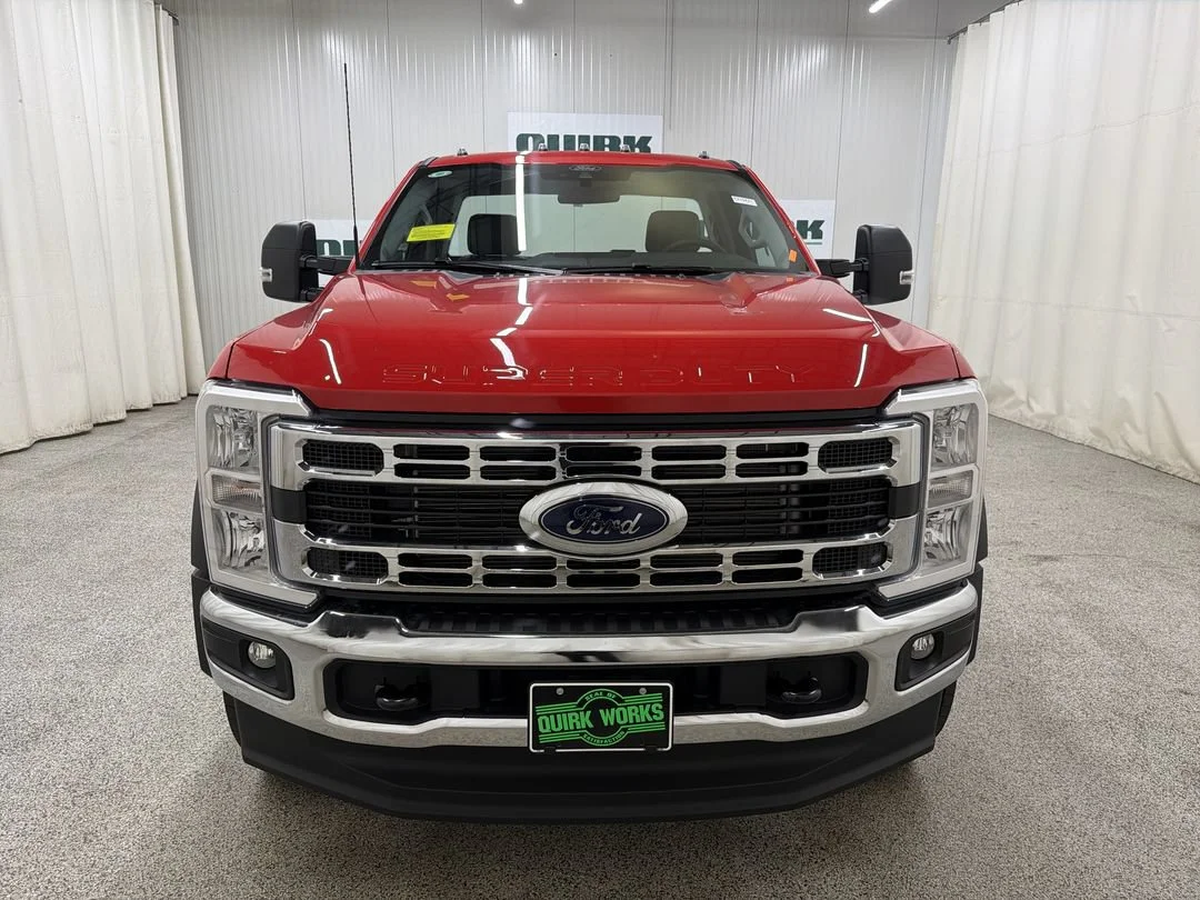 New 2026 Ford F-550 - photo 2