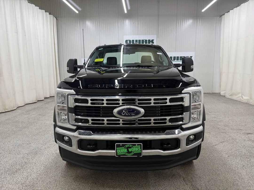New 2026 Ford F-550 - photo 2