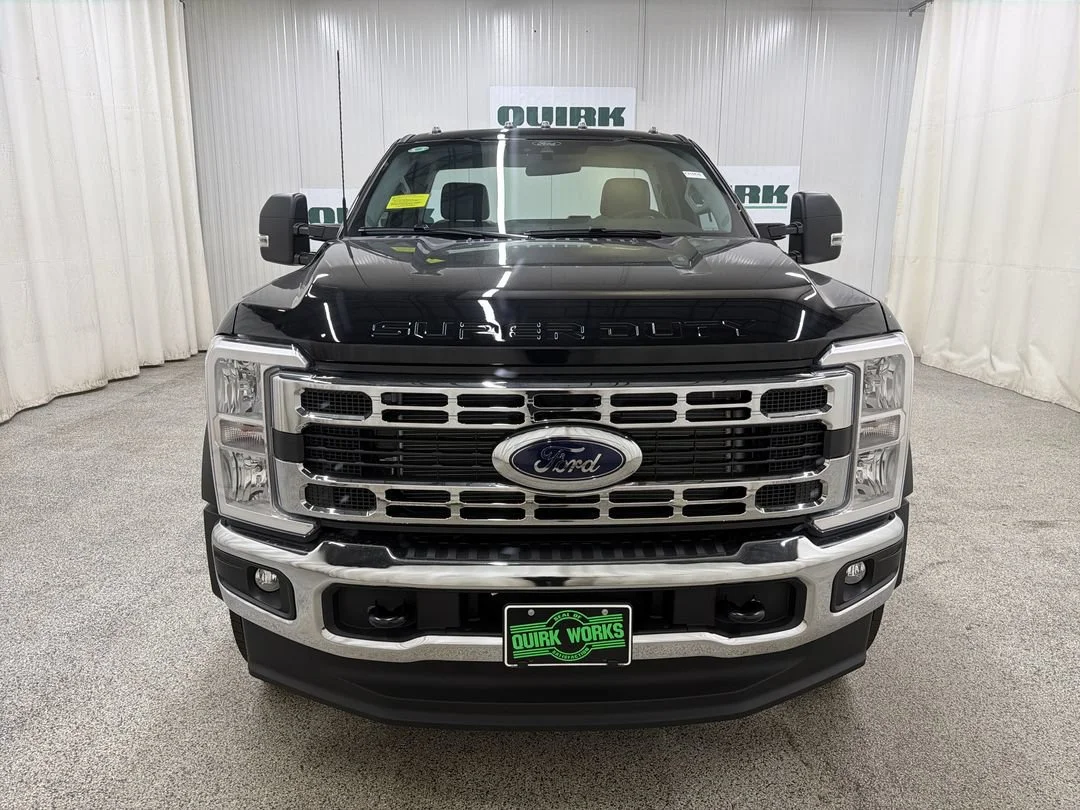 New 2026 Ford F-550 - photo 2