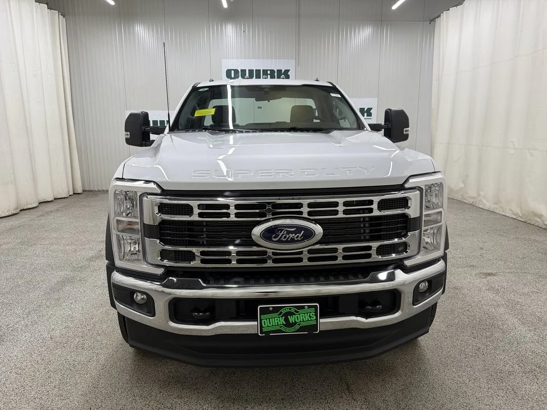 New 2026 Ford F-550 - photo 2