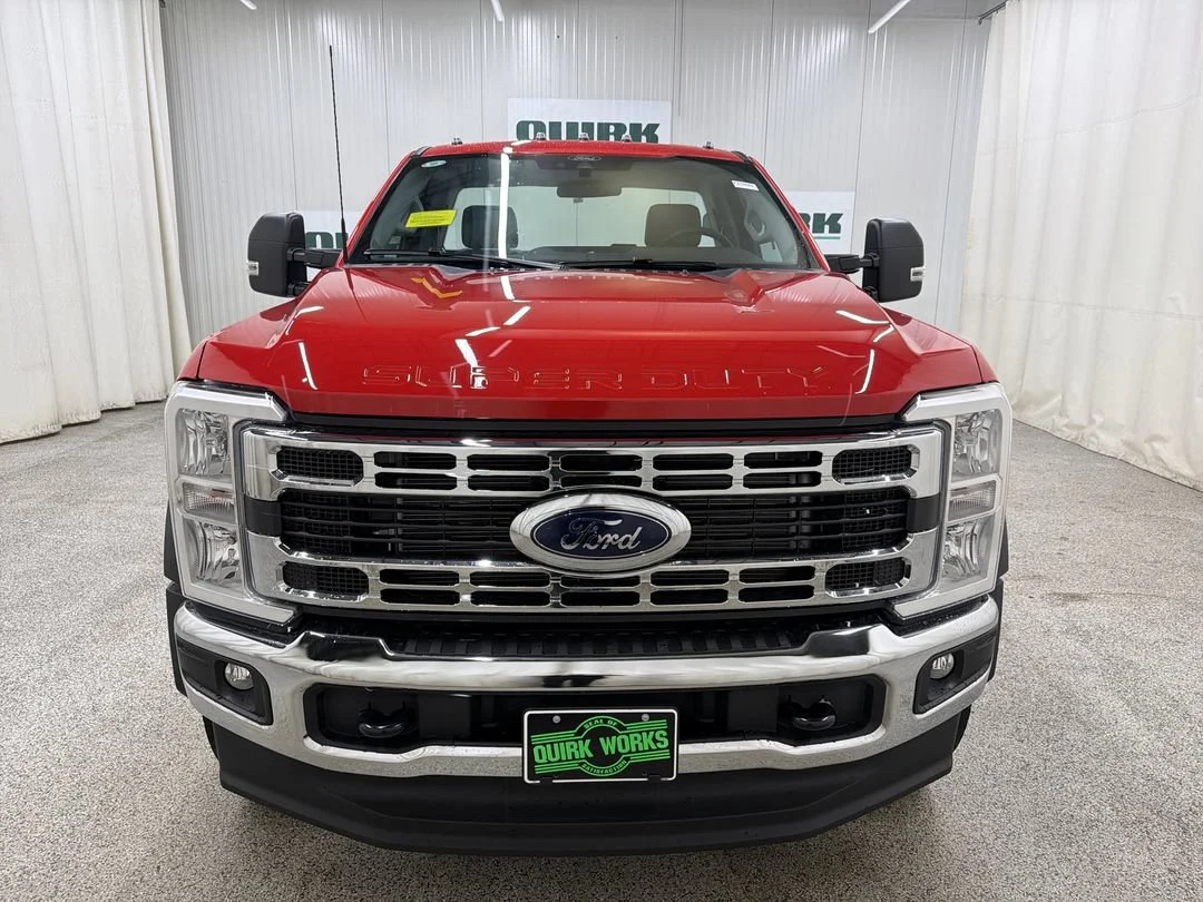 New 2026 Ford F-550 - photo 2