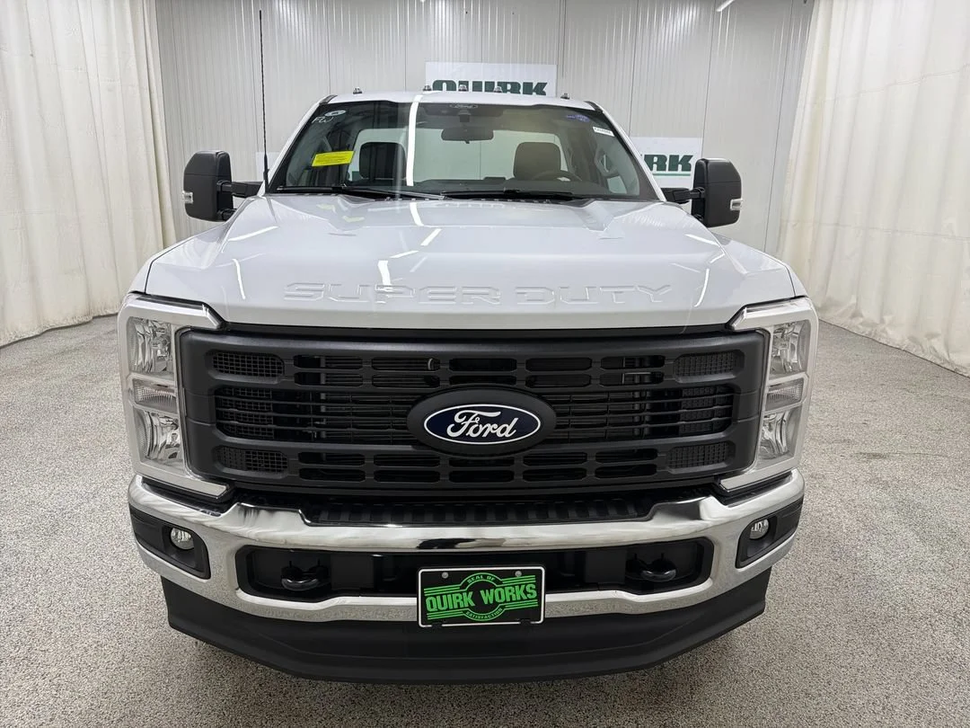 New 2027 Ford F-350 - photo 2