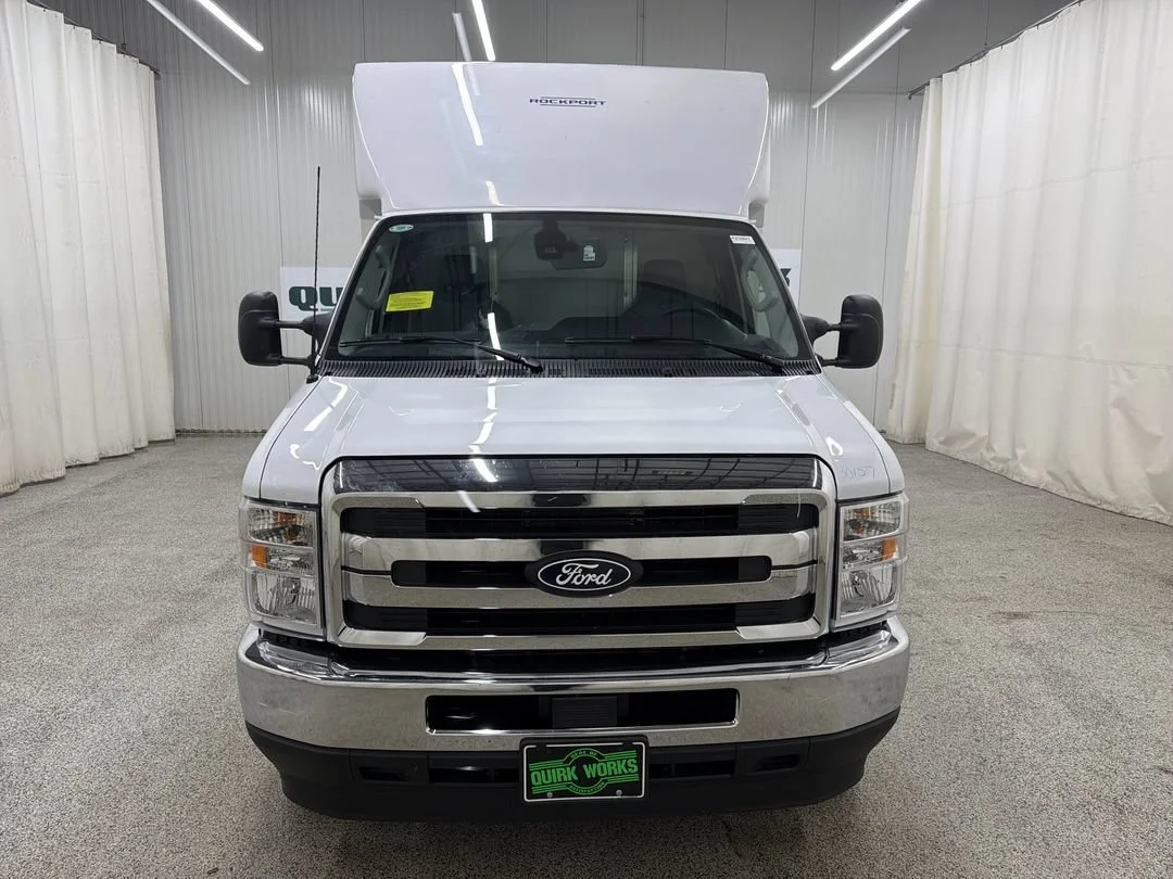 New 2027 Ford E-350 - photo 2