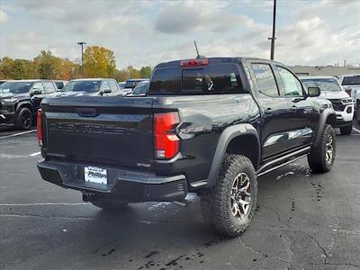 2024 Chevrolet Colorado Crew Cab 4WD, Pickup for sale #42344 - photo 2