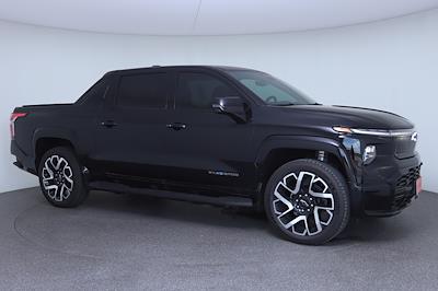 2024 Chevrolet Silverado EV Crew Cab 4WD Pickup for sale #42903 - photo 1