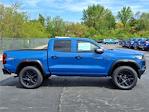 2025 Chevrolet Colorado Crew Cab 4WD Pickup for sale #52039 - photo 5