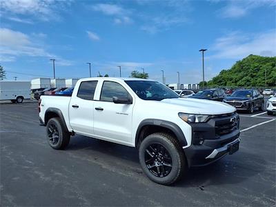 New 2025 Chevrolet Colorado Trail Boss Crew Cab 4WD Pickup for sale #52172 - photo 1