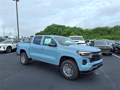 New 2025 Chevrolet Colorado Work Truck Crew Cab 4WD Pickup for sale #52337 - photo 1