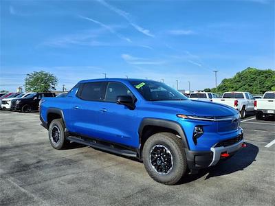 New 2026 Chevrolet Silverado EV Crew Cab 4WD Pickup for sale #60128 - photo 1