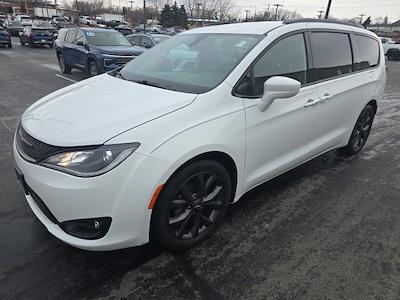 Used 2018 Chrysler Pacifica Touring L Minivan for sale #60862A - photo 1