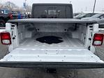 2022 Jeep Gladiator Crew Cab 4WD Pickup for sale #T23820 - photo 23