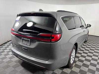 Used 2022 Chrysler Pacifica Touring L Minivan for sale #17947 - photo 2