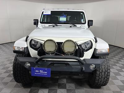 Used 2021 Jeep Gladiator - photo 1