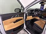 Used 2023 Kia Carnival LX Minivan for sale #375031B - photo 12