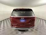 Used 2022 Kia Carnival LXS Minivan for sale #384326B - photo 8