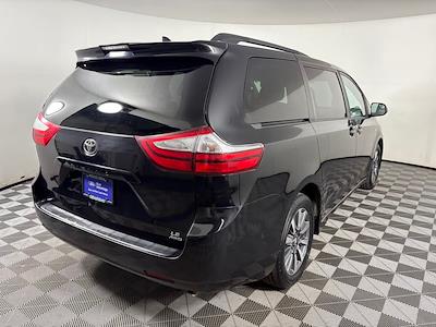 2018 Toyota Sienna 4x4 Minivan for sale #385102A - photo 2