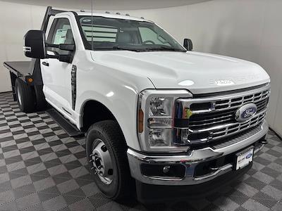 New 2025 Ford F-350 XL Regular Cab 4x4 Flatbed Truck for sale #555012 - photo 1