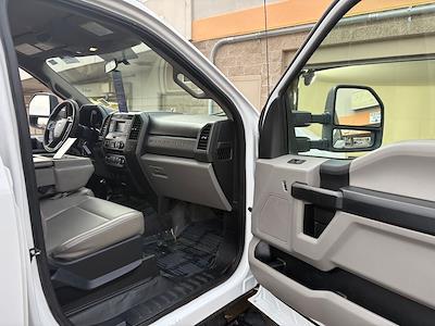 Used 2017 Ford F-550 - photo 1