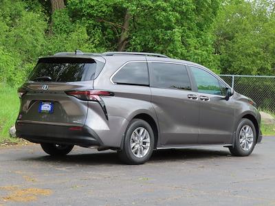 Used 2024 Toyota Sienna LE Minivan for sale #C25D80A - photo 2