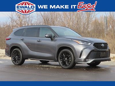 Used 2024 Toyota Highlander XSE for sale #C26D4A - photo 1
