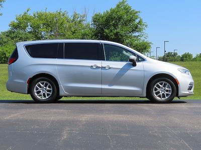 Used 2023 Chrysler Pacifica Touring L Minivan for sale #CN3152 - photo 2