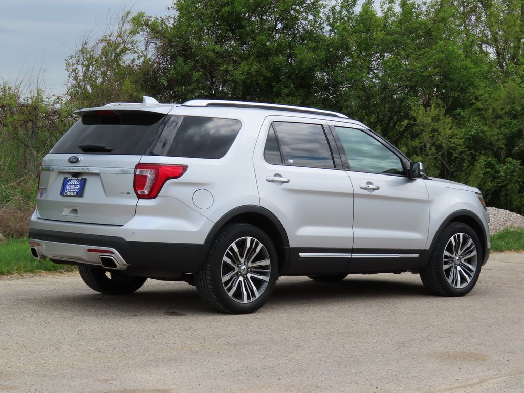 Used 2017 Ford Explorer - photo 5