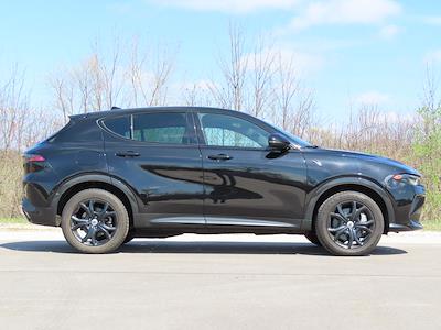 Used 2024 Dodge Hornet - photo 2