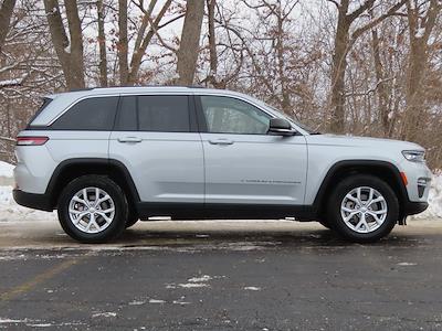 Used 2023 Jeep Grand Cherokee Limited for sale #D25D191A - photo 2