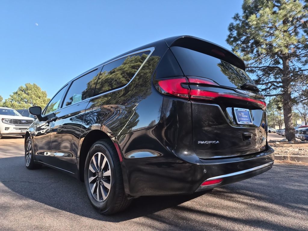 Used 2024 Chrysler Pacifica - photo 7