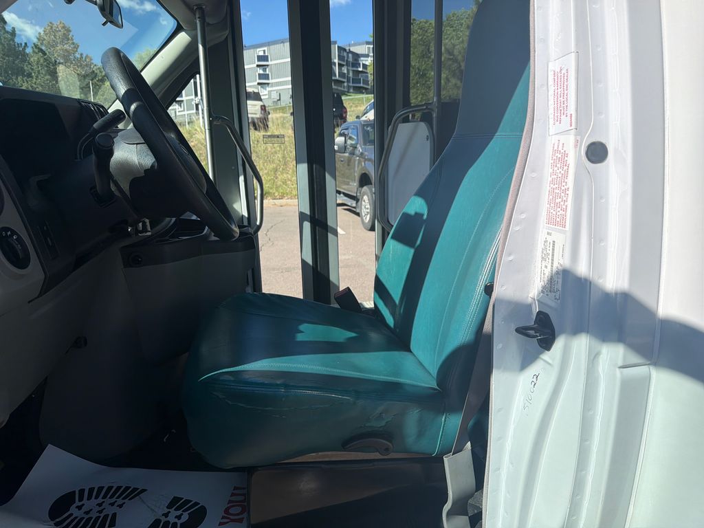 Used 2016 Ford E-350 - photo 15