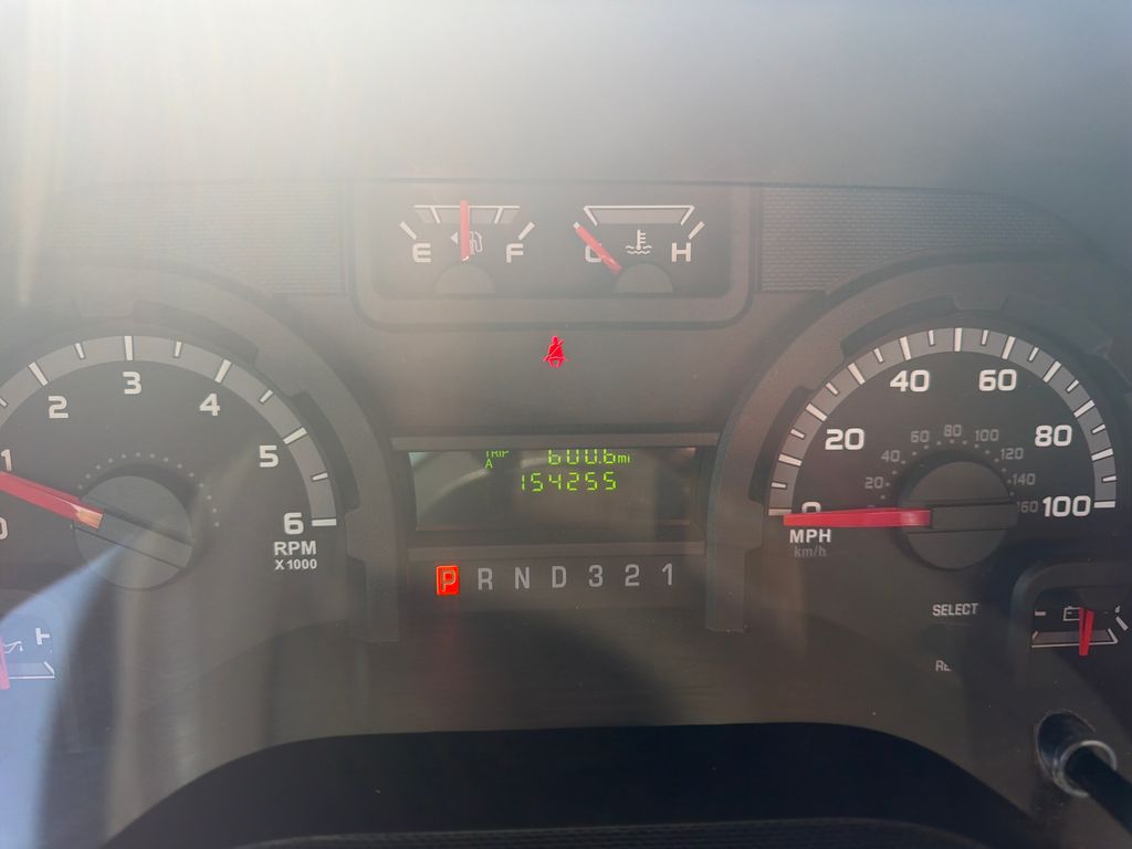 Used 2016 Ford E-350 - photo 18