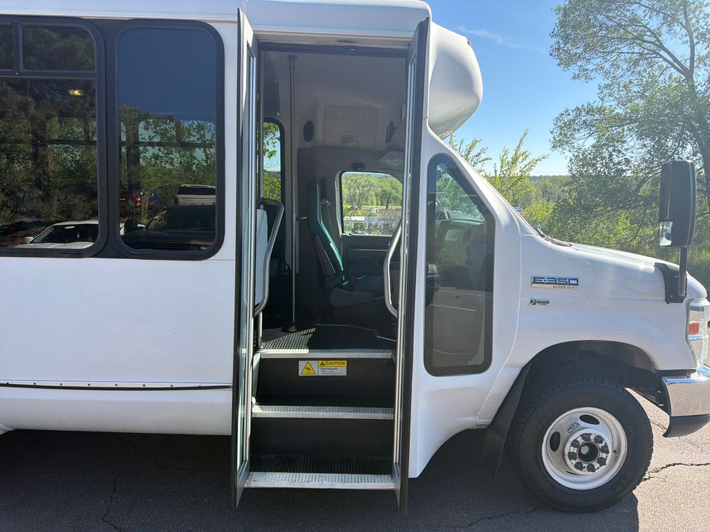 Used 2016 Ford E-350 - photo 31